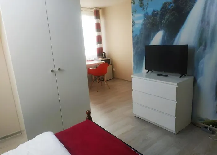 Maksym 홈스테이 우스트론