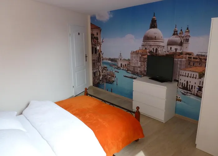 Maksym * 우스트론