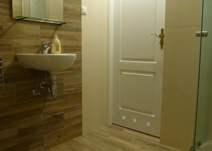 Maksym * 우스트론